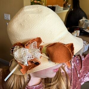 Shabby chic hat